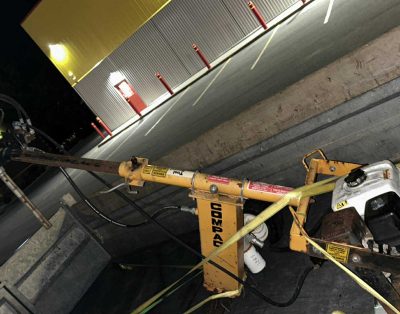 One man hydraulic auger